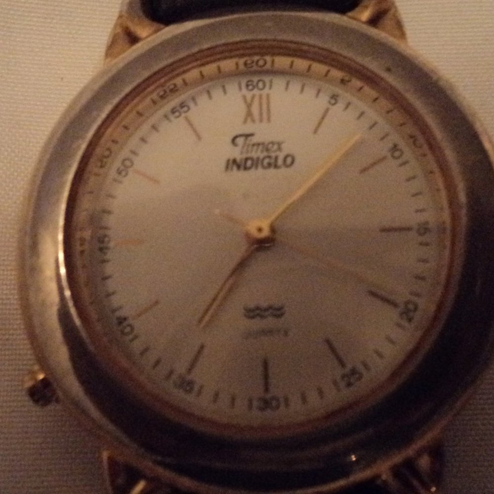 Timex Indiglo ladies wristwatch
